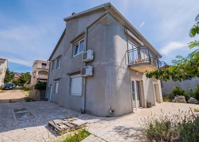 In 42264 * Jadranovo